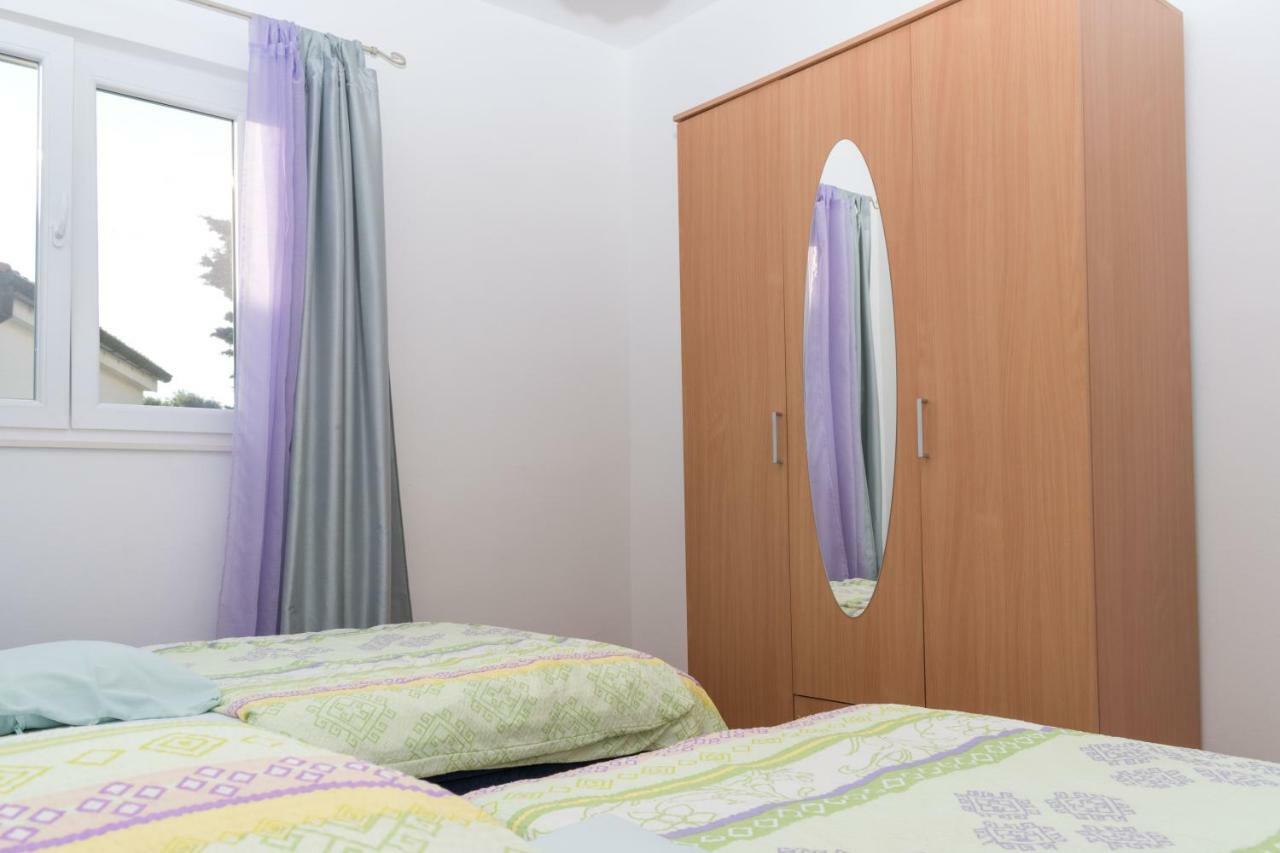 Apartment Rora Zaboric Exterior photo
