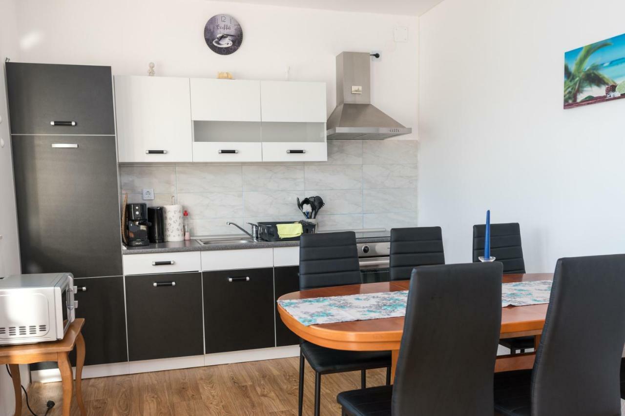 Apartment Rora Zaboric Exterior photo